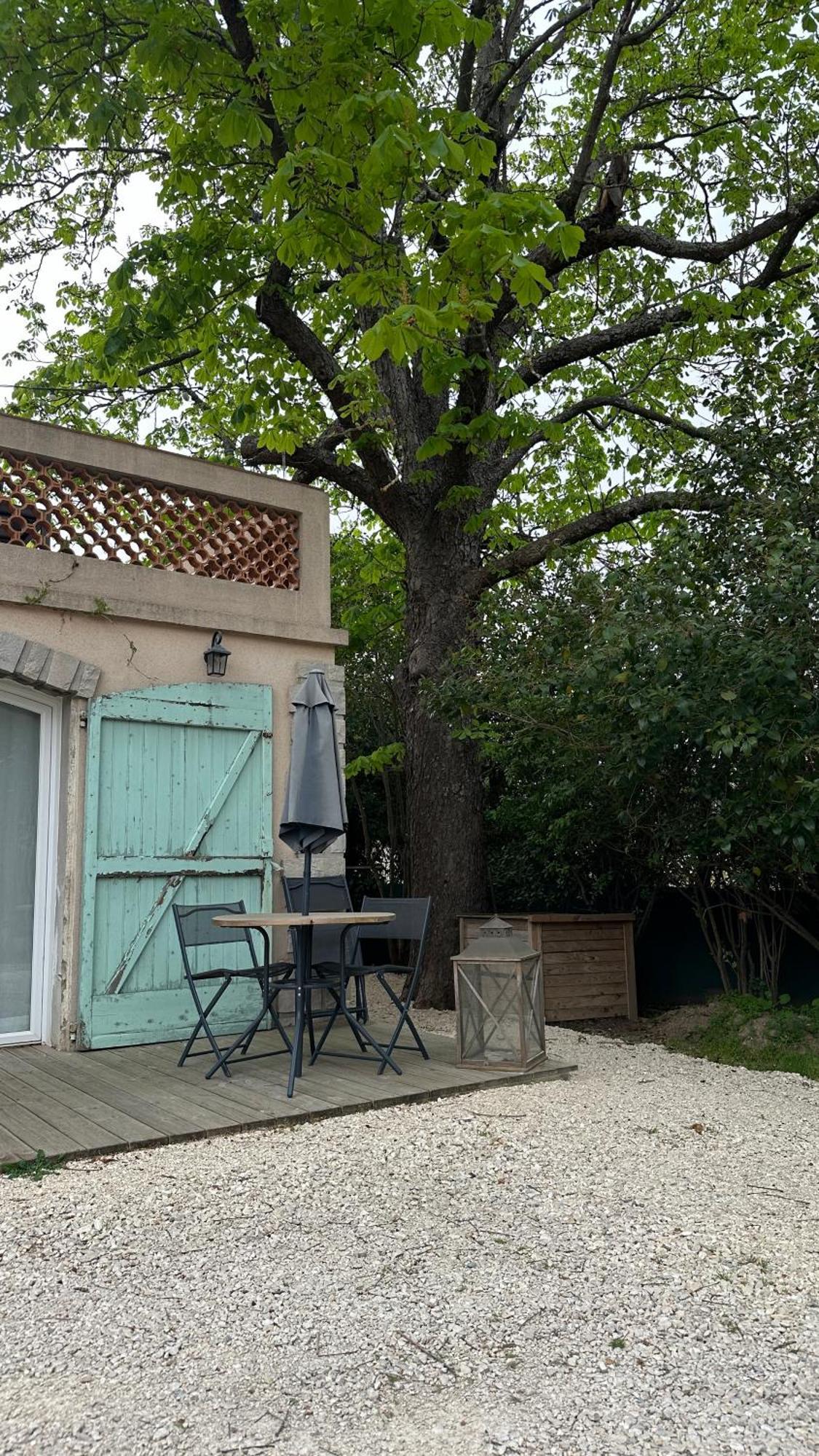 Studio Charmant Au Calme Aix-en-Provence Bagian luar foto
